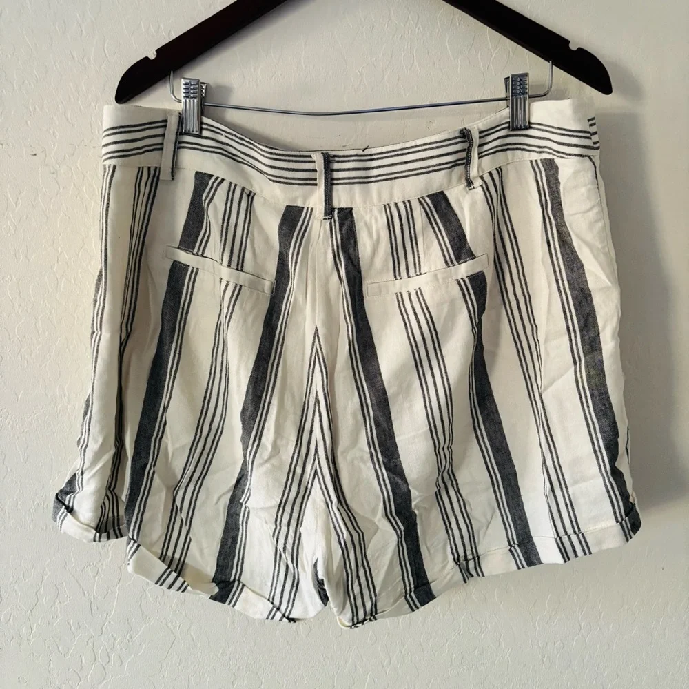 Torrid Striped Black and White‎ Women's Shorts